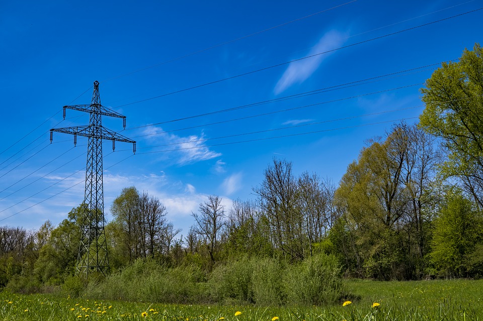 Overhead power line - Transmission tower